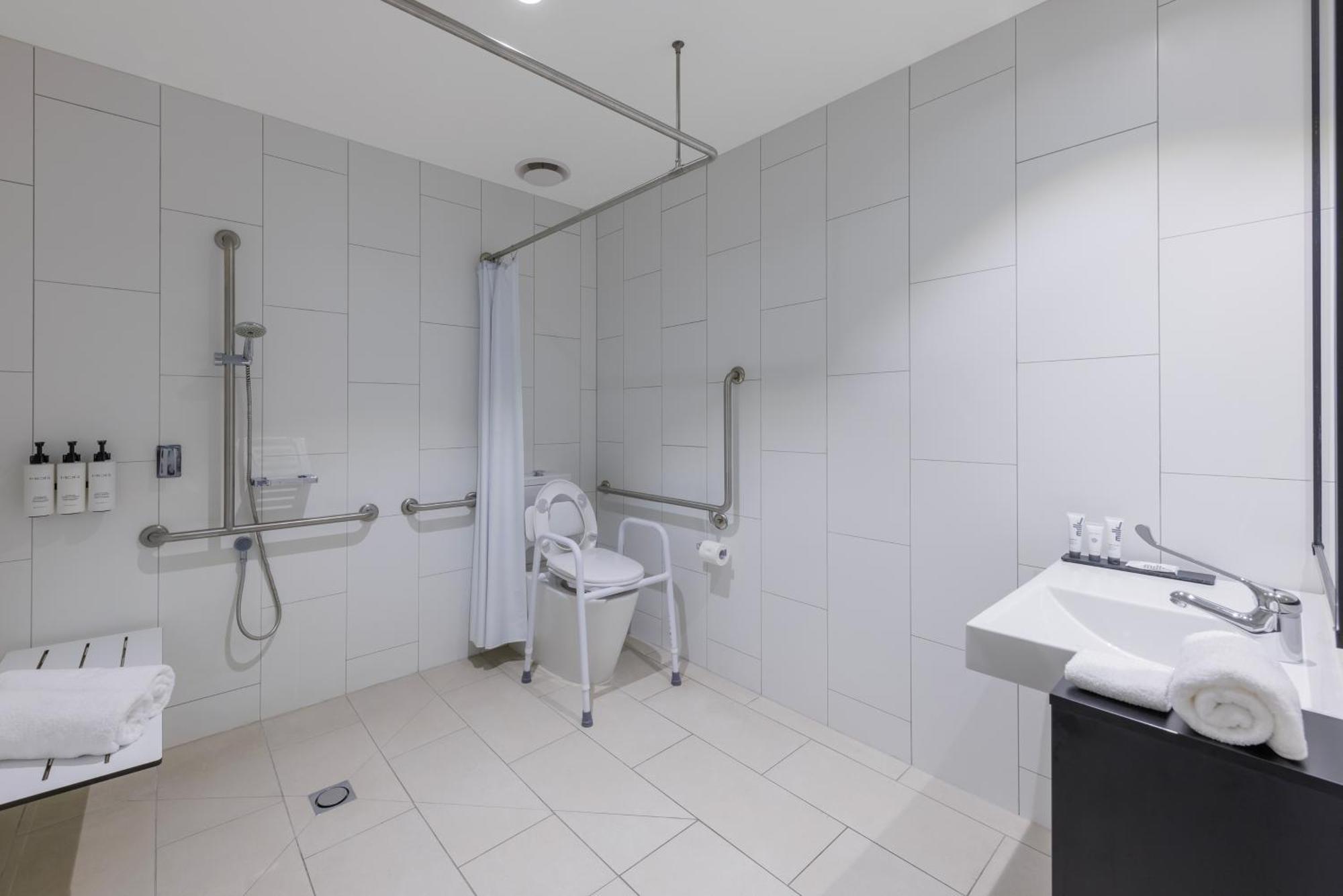 Quest Burwood East Apart otel Dış mekan fotoğraf